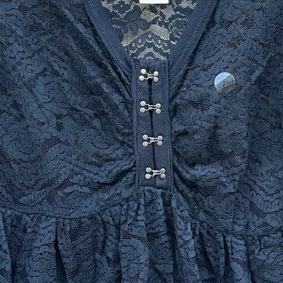 Bethany Mota Women’s Black Lace Ruffle Tiered Long Sleeves Top Size L - Picture 5 of 6